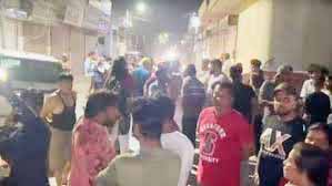 जालंधर-ओवरस्पीड फॉर्च्यूनर ने ई-रिक्शा को मारी टक्कर, दादी-पोती को राैंदता हुआ निकला; देर रात हंगामा